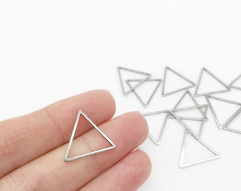 10 x Silver Triangle Connectors, Stainless Steel Triangle Links, 16mm Triangle Linking Rings (1591)