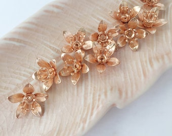 10 x Champagne Gold Flower Bead Caps, Brass Flower Bead Caps, Warm Gold Flower Bead Caps Jewelry Supplies for DIY Tiara (0696)