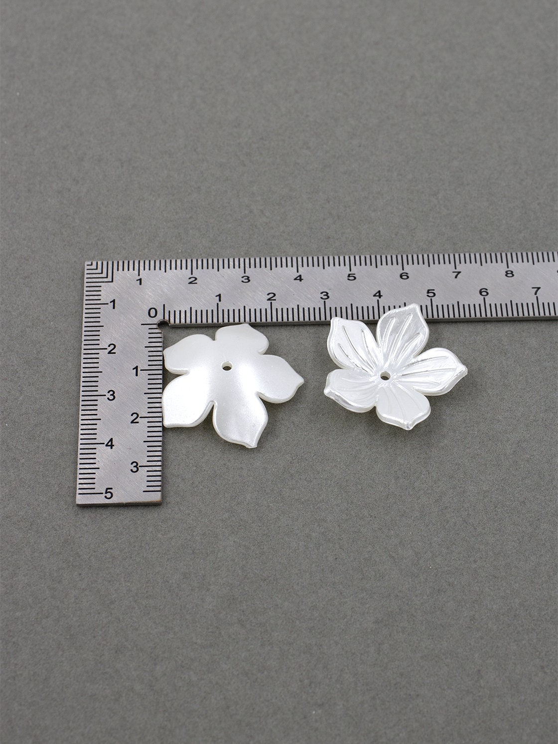 20 X 26mm Pearlised Flower Beads Light Cream Pearl Flowers Tiara