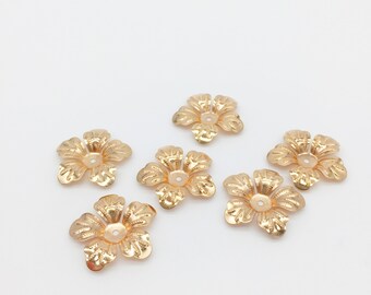 10 x Champagne Gold Flower Bead Caps 5 Petal Flower Bead Caps Gold Flower Bead Caps Headpiece Supply