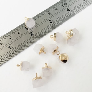 2 x Tiny Natural Quartz Pendant, Minimalist Quartz Pendant, Clear Quartz Charm, Faceted Quartz Pendant (0432)