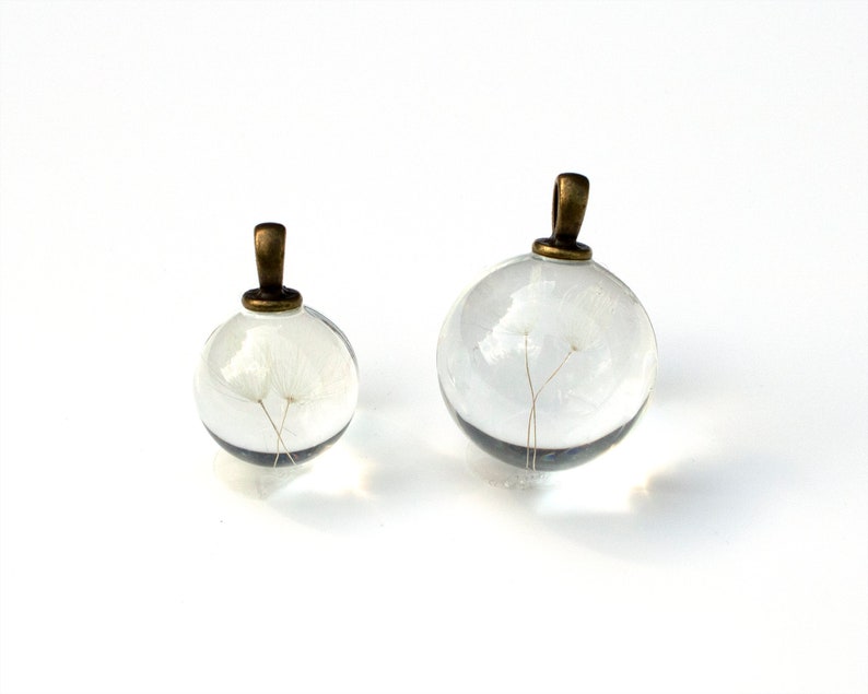 Preserved Dandelion Pendant 28mm Dandelion Pendant Dandelion Glass Pendant Dried Dandelion Pendant Dandelion Charm 0846