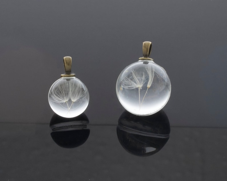 Preserved Dandelion Pendant 28mm Dandelion Pendant Dandelion Glass Pendant Dried Dandelion Pendant Dandelion Charm 0846