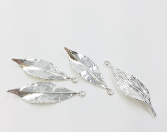 4 x Stora Silverbladberlocker Silvertonade Lövhängen Ljusa Silverblad