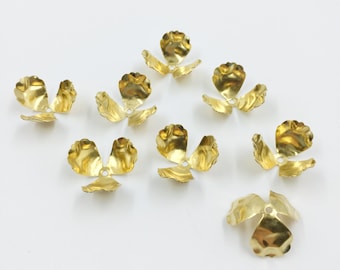 10 x Raw Brass 3 Petal Flower Bead Caps, 3D Gold Tone Metal Flower Beads, 17mm