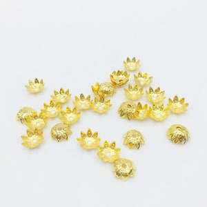 100 x Gold Filigree Flower Bead Caps, Metal Flower Bead Caps, Ornate Floral Bead Caps, 11mm Pointed Petal Flower Bead Caps (3247)