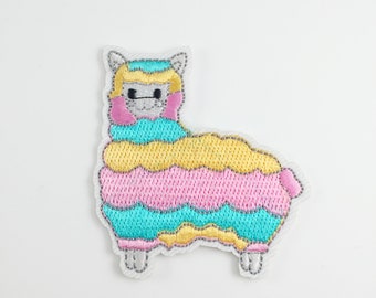 Pastel Alpaca Iron-on Patch, Rainbow Alpaca Badge, Embroidered Llama Motif, Llama Applique, Animal Embroidery, DIY Patch