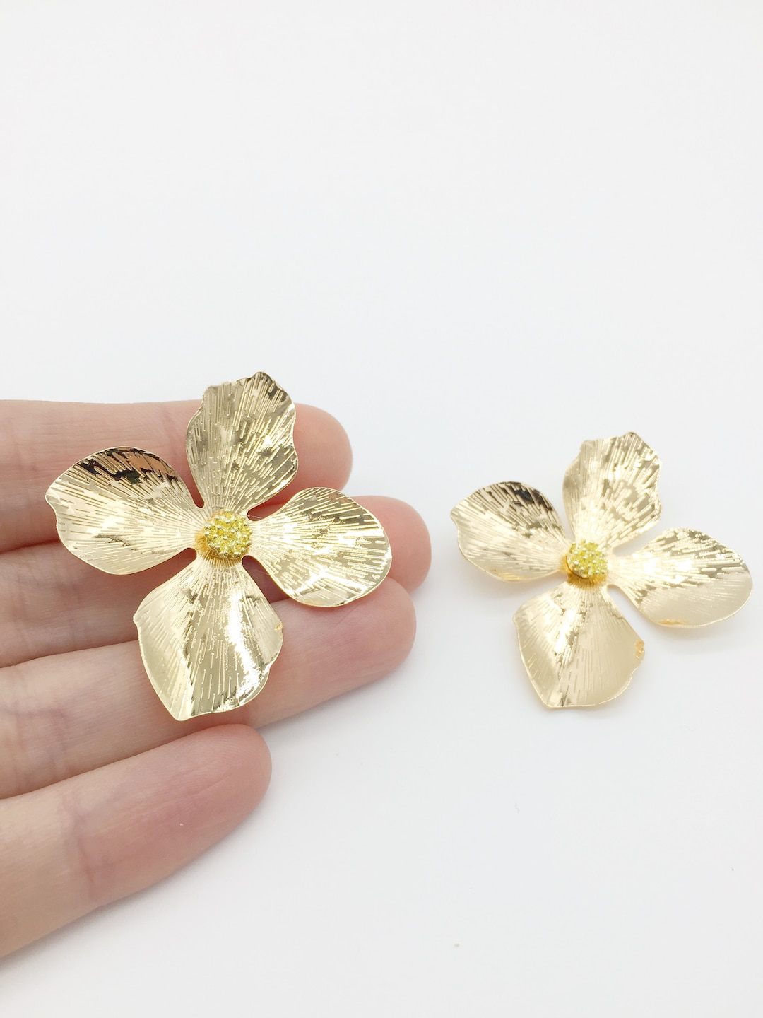 2 X Extra Large Gold Flower Embellishment, Gold Flower Cabochon, Gold