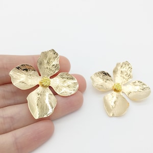 2 x Extra große Goldblumen-Verzierung, Goldblumen-Cabochon, Goldmetallblumen mit strukturierten Blütenblättern