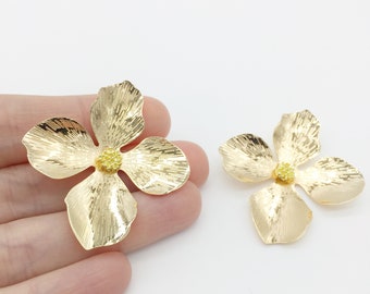 2 x Extra Large Gold Flower Embellishment, Gold Flower Cabochon, Gold Metal Flowers with Textured Petals
