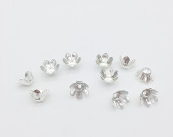 10 x Versilberte Blumen Perlenkappen, 7x10mm Glockenförmige Metallblumenperlen für die Schmuckherstellung