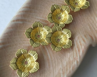 10 x Gold Flower Bead Caps, Tiara Making Flower Bead Caps, 5 Petal Flower Bead Caps
