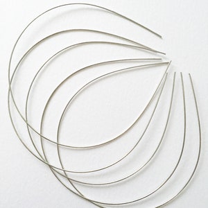 シルバートーンのティアラ製作ベース2個、シルバーワイヤーヘッドバンド、シルバーメタルヘッドバンド、薄型メタルヘアバンド、シルバーティアラアリスバンド