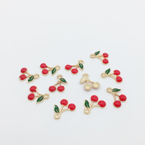 10 ciondoli a forma di ciliegia rossa, rivestiti in smalto, in oro caldo, con pendenti a forma di bacca (2567)