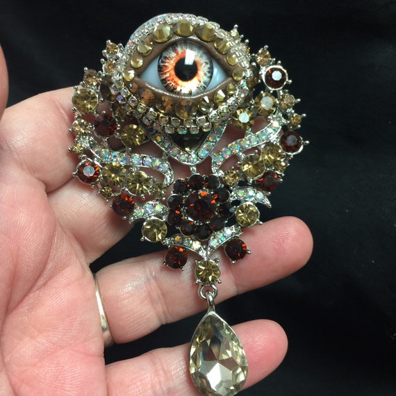 Grande Broche Vintage à Strass Irisés Sur Monture Métal Doré - Diamètre 48mm - Occasion