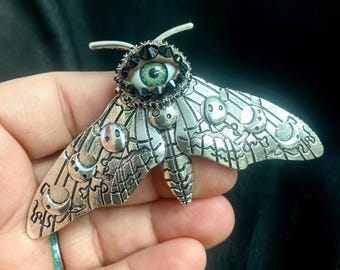 Silver Moth Lunar Hair Clip Moth, Moon Phases & Eye Silver Hair Clip main image 3