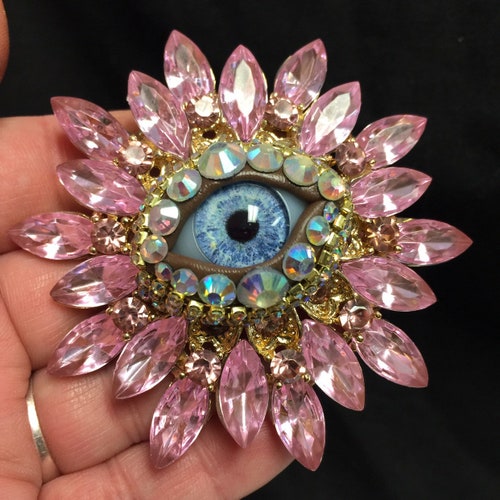 Pastel Pink Vintage Sunburst Style Eyeball Art Brooch With a Etsy