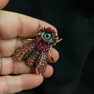 Schiaparelli Broaches - Etsy