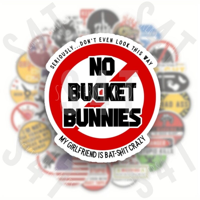 Pegatina para casco "NO BUCKET BUNNIES" (¡No se admiten conejos!), regalo divertido para linieros, esposo, novio, compañero, oficial de equipo, esposa de liniero, novia de liniero. imagen 3