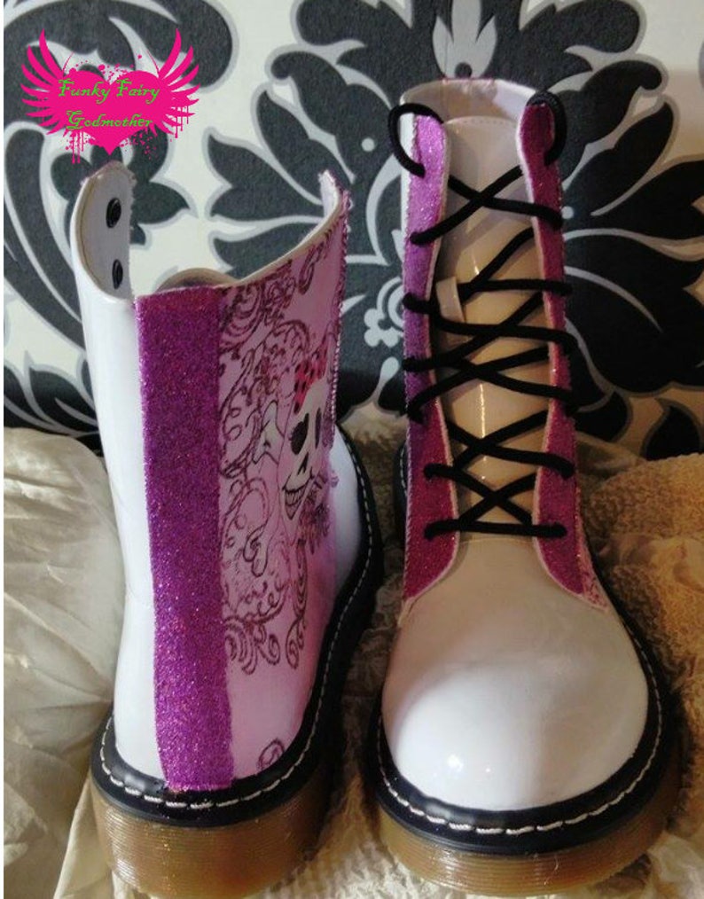 ladies dm style boots