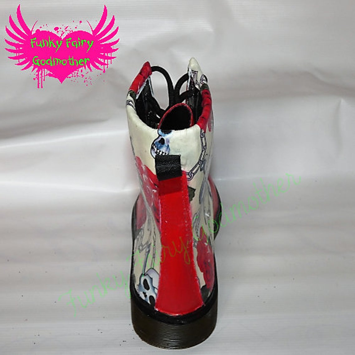 dm boot laces