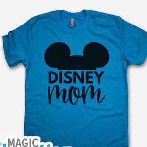 Disney Mom Unisex Family Tee Disney Mom Family Disney Tee Disney Mom Shirt Family Vacation Unisex Tee afbeelding 1