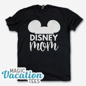 Disney Mom Unisex Family Tee Disney Mom Family Disney Tee Disney Mom Shirt Family Vacation Unisex Tee afbeelding 3