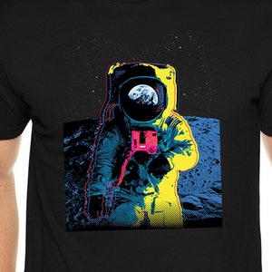 Men&#39;s Colorful Astronaut T-shirt, Space Neon Galaxy Cosmic Moon Shirt, Earth Rocket Ship Mars Scifi UFO