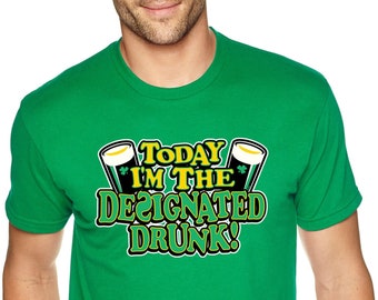 Camiseta masculina designada para bêbado, camisa engraçada para beber no dia de São Patrício irlandês, camiseta Saint Paddy Beer Shamrock, trevo de nó celta da Irlanda