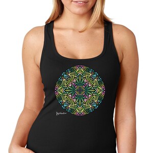 Kvinnors Celtic Pot Leaves Knot Mandala Weed 420 Marijuana Kush Dope High Stoner Joint Smoke Blunt Bong Psychedelic Racerback