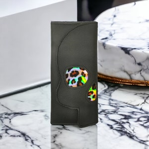Cartera calavera, holográfica estampado leopardo, estilo alternativo, regalo bolso hecho a mano, cartera gótica, accesorios emo, punk gótico, animal print