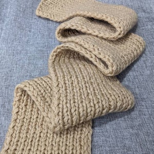 Vanille handgestrickter Schal aus Merinowolle, unisex