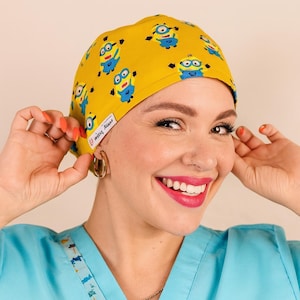 Gorro quirúrgico personalizado con dibujos animados para mujer, gorro quirúrgico europeo, regalo para cirujano pediátrico, gorro quirúrgico de algodón con botones para asistente médico y enfermera.