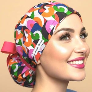 Scrub Cap Geometric Pink Surgical Nurse Cap Custom Text Ponytail Scrub Hat with Buttons Abstract Vibrant Long Hair Scrub Cap Women Satin .