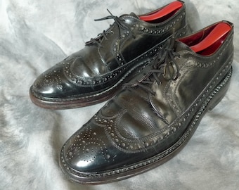 MENS Vintage FLORSHEiM ROYAL IMPERiAL Gunboats BLACK Leather Long Wing Tip Shoes 8 INCREDiBLE QUALiTY HEiRLOOM Shoes!