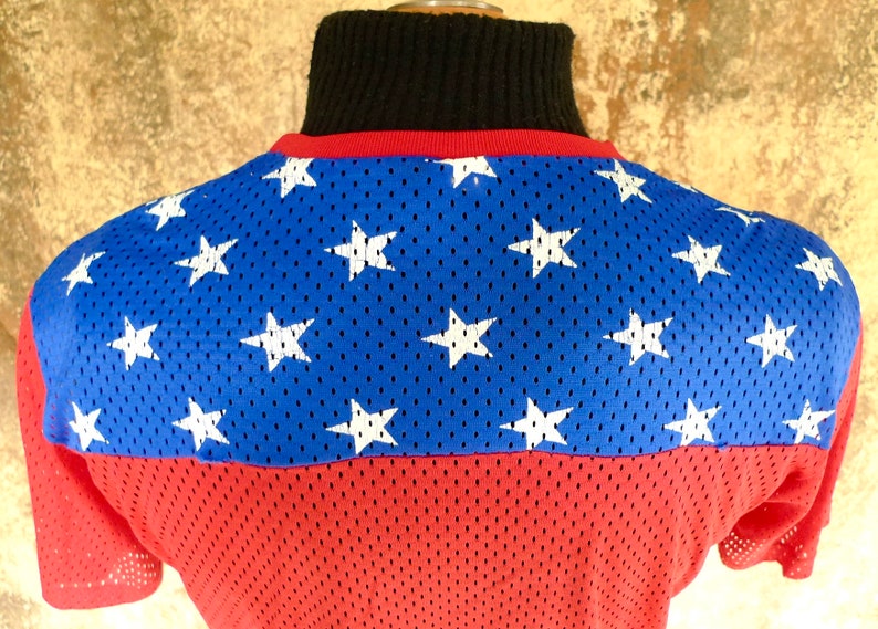USA PATRiOT Rare ViNTAGE SPiRIT OF /'76 Stars /'n Stripes 4th of July shirt PATRIOTiC 1970s MEsH JERSEY Cool Shirt AMERiCAN FLaG