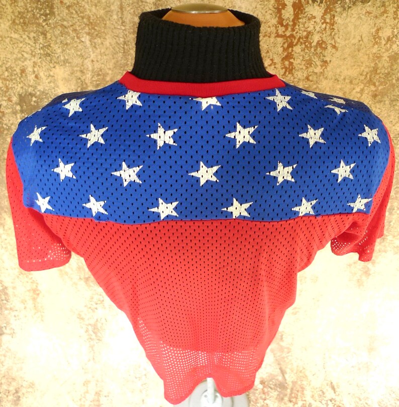 USA PATRiOT Rare ViNTAGE SPiRIT OF /'76 Stars /'n Stripes 4th of July shirt PATRIOTiC 1970s MEsH JERSEY Cool Shirt AMERiCAN FLaG