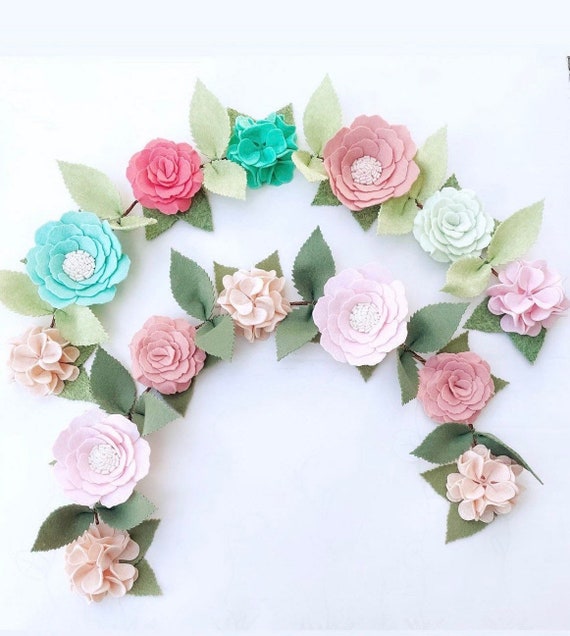Felt flower GARLAND / large greenery decor / floral nursery SWAG / nursery wall / blush pink / custom / handmade / name sign accent