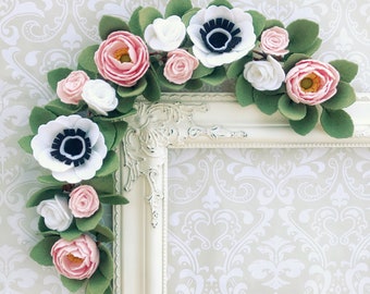 Felt flower SWAG / ANEMONE or DAISY / rose pink / baby nursery decor / custom colors / handmade gift / name sign garland
