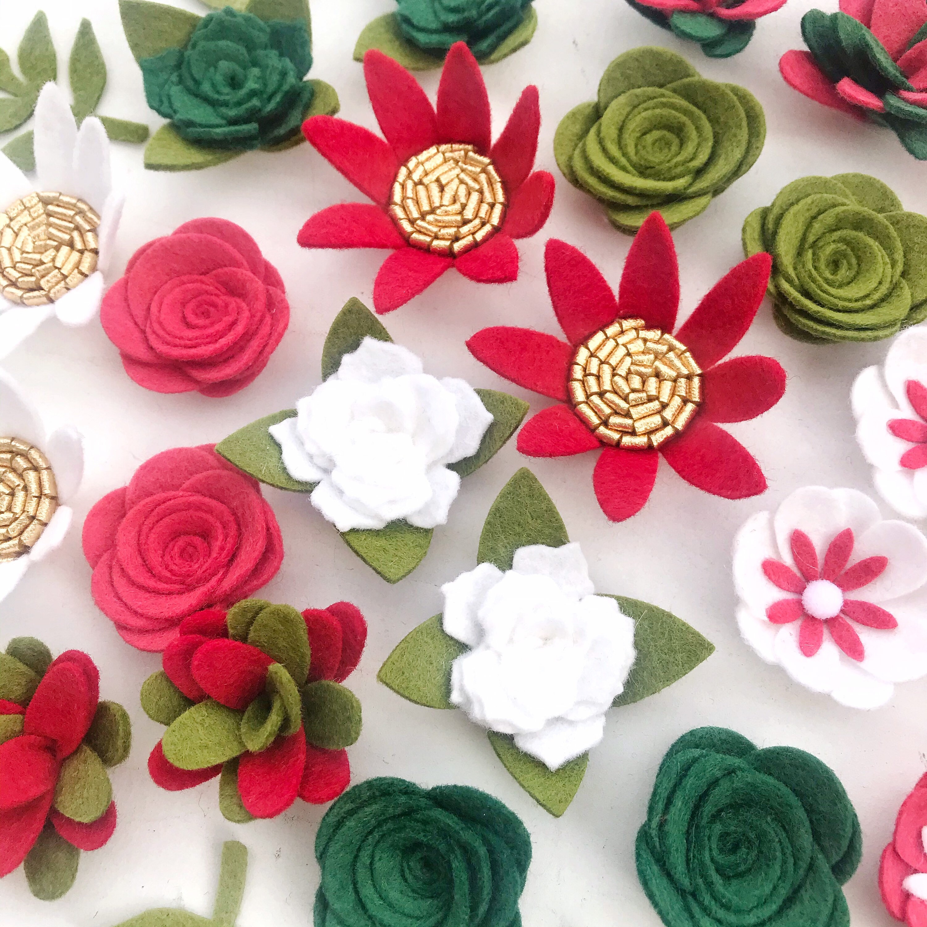 Christmas flowers / handmade felt flower / ready to craft and Etsy France