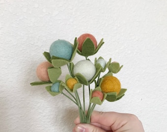 Felt ball bouquet / spring felt blooms / wool felt flowers / nursery decor / bud vase / blush / mint / gold / farmhouse theme / billy balls