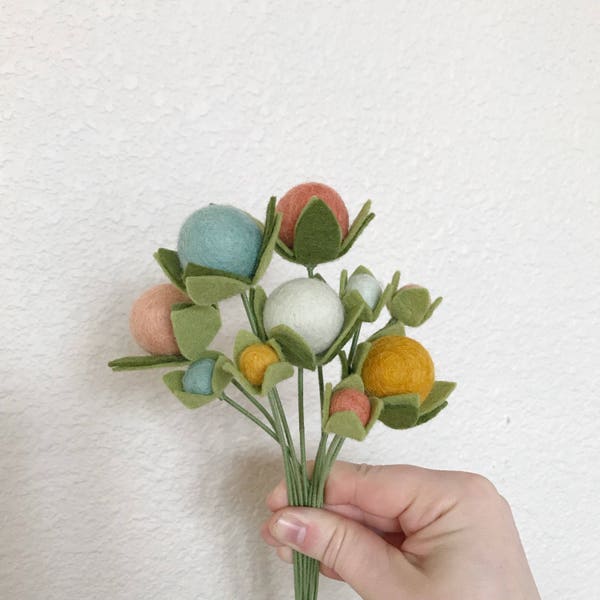 Felt ball bouquet / spring felt blooms / wool felt flowers / nursery decor / bud vase / blush / mint / gold / farmhouse theme / billy balls