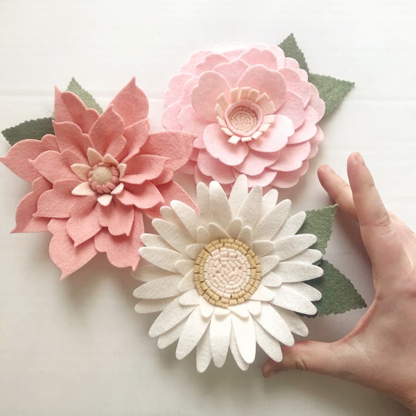 3 XLarge Felt Flowers / ombre pink / blush rose/ peach daisy / lavender lily / custom colors / you choose / loose blooms / wall flowers