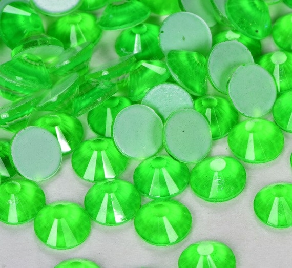 Neon Green Flatback Crystal High Grade Glass Non-hotfix Nail Art  Rhinestones Faceted Gem DIY Craft Bling Ss5 Ss16 Pack of 100 