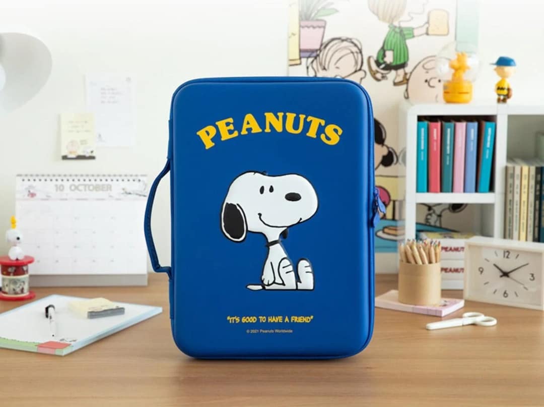 13 MacBook Case snoopy / PEANUTS 12.9 iPad Pro Case / Tablet Case