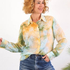 Vintage 90s colorful abstract painting print button up shirt with long sleeve for women size small or medium. This 90s art watercolor print oversized shirt with tie dye style has collared and button front,  it's loose fit and boxy shape.