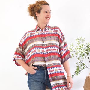 Vintage 90er Jahre Azteken Oversized Hemd, 1990er Jahre Hemd mit Knöpfen, Retro buntes Hemd mit buntem Print