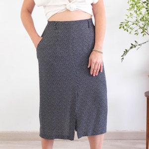 Vintage 80s high waist pencil long skirt, 80s blue graphic abstract print midi skirt, Vintage retro secretary wiggle pencil skirt, 31&quot; waist