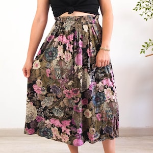 Falda plisada bohemia de cintura alta vintage de los 80, falda de otoño con estampado floral vintage, falda midi floral de otoño de los 80, falda larga plisada marrón retro M L