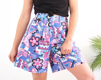 Vintage 80s high waist abstract shorts, Vintage retro wide leg shorts, 80s high rise funky print shorts, Vintage pleated shorts pocket, 26&quot;